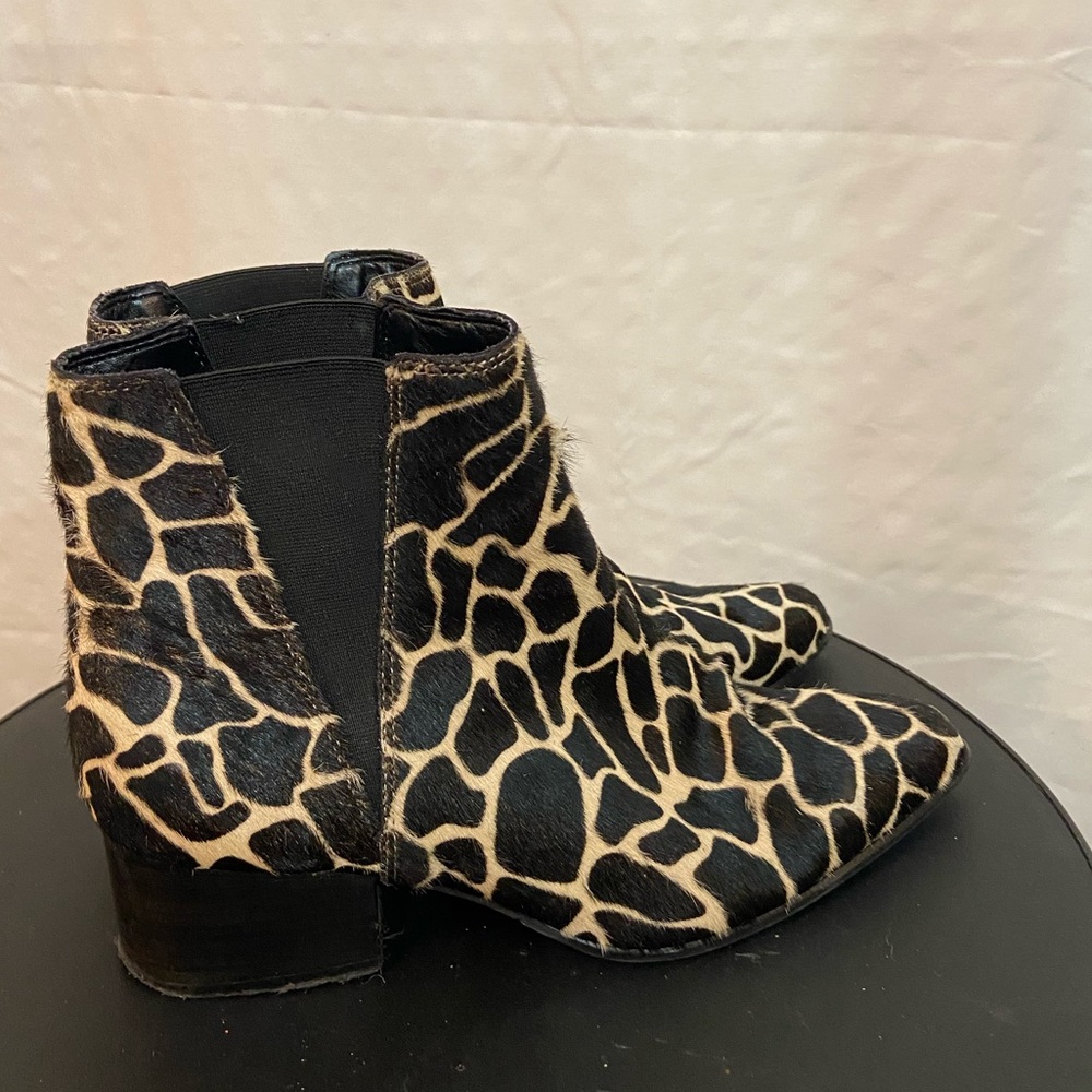 Urban Outfitters giraffe print pointed boots